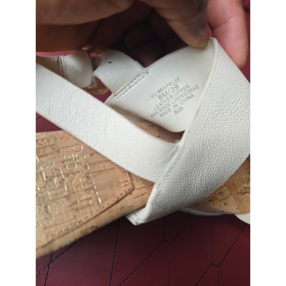 Vince Camuto  Women's Size 8 M - Picture 5 of 7
